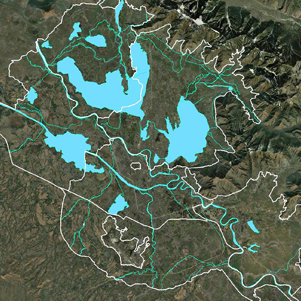 A map showing the location of a lake.